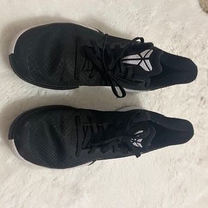Nike Kobe mamba focus women’s basketball shoes size 8